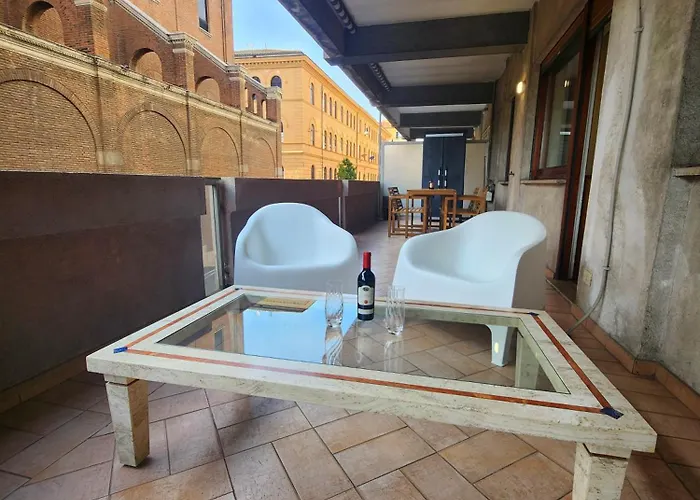 דירה Authentic With Terrace רומא